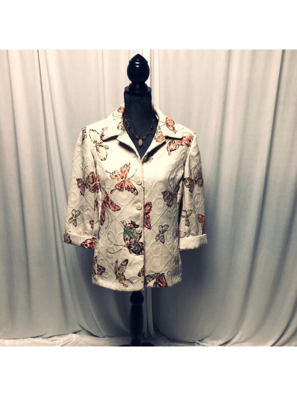 Alfred Dunner Jacket Womens Size 12P Cream Butterflies Buttons Pockets Blazer